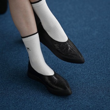 素面-尖頭羊皮厚底鞋-黑色