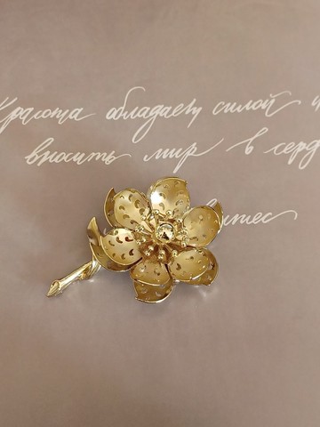 vintage jewelry  Coro 立體金花 胸針 別針