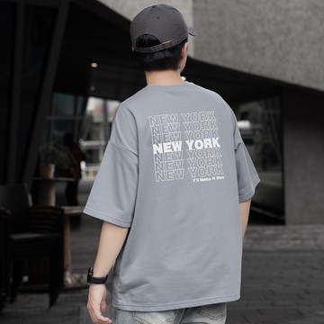 【AMERO】男裝 女裝 短袖圓領Ｔ恤 疊影英文字印花 情侶裝