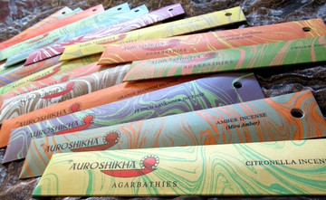 [綺異館]印度香 精品花草香 -草本特系調10g 榮獲國際認證IFRA的絕妙香芬 AUSOSHIKHA 售 satya