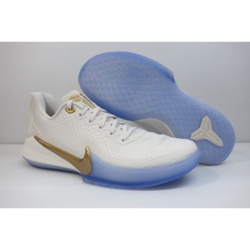 NIKE KOBE MAMBA FOCUS EP 奶油白金果凍底黑曼巴科比籃球鞋AO4434-004