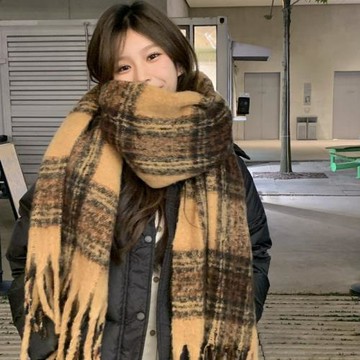 虞書欣同款格子圍巾女冬季高級感百搭情侶披肩加厚保暖復古圍脖潮