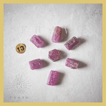 點燃生命的熱情 |緬甸紅寶石 紅寶石 原礦 水晶排列 水晶療癒 已鑑定 HI08-13