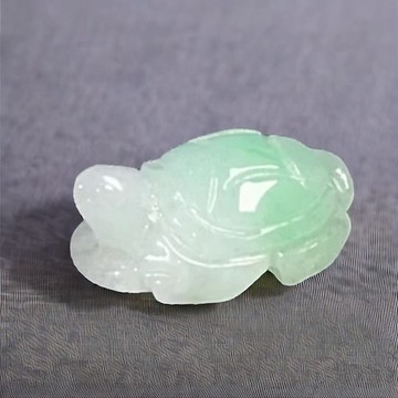 【吉祥‧長壽】冰種飄綠翡翠烏龜 | 天然緬甸玉翡翠A貨 | 送禮