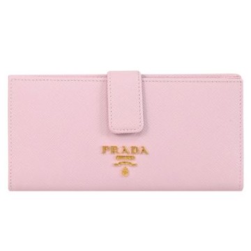 PRADA 品牌浮雕LOGO防刮皮革內裏撞色對開扣式零錢長夾(粉)