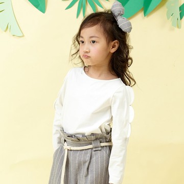 Ángeles-舞蝶裝飾袖上衣(2色)