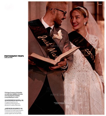 創意金色英文字肩帶綬帶婚紗影樓旅拍外景婚禮拍攝酒水車高腳杯