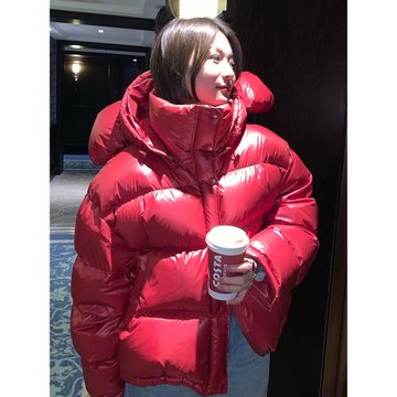 落落狷介紅色短款羽絨服冬季女2025新款設計感小個子連帽加厚外套