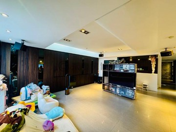 一卡皮箱入住松竹，昌平商圈｜百萬裝潢｜大三房車位！｜台中市北屯區大連路三段