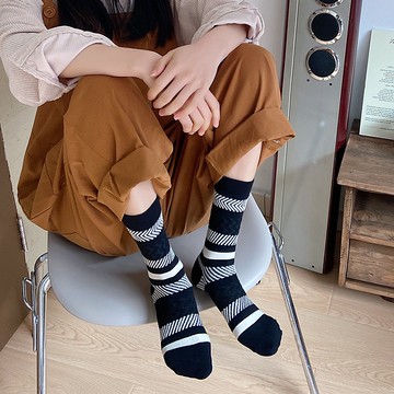 條紋襪子女 日系簡約基本款百搭棉襪 ins韓版學院風復古休閒中筒襪