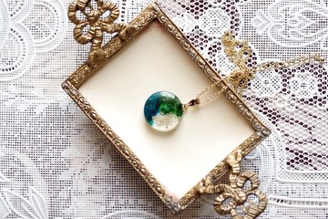 樹脂藝術 圓形墜飾・森林記憶