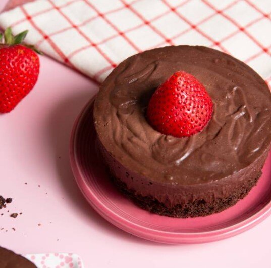 【甜野新星-甜點專賣店】母親節蛋糕 生日蛋糕〈生酮〉４吋獨享蛋糕 - 草莓白巧克力、草莓生巧克力、覆盆莓、奶茶藍莓、伯爵慕絲巧克力、起司巧克力
