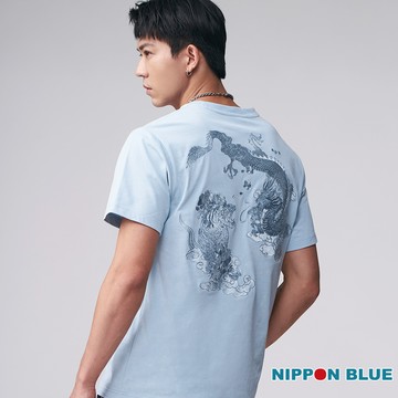 網路獨家【結帳2件再88折】金標暗影龍虎繡花短TEE(淺藍) -  BLUE WAY 日本藍