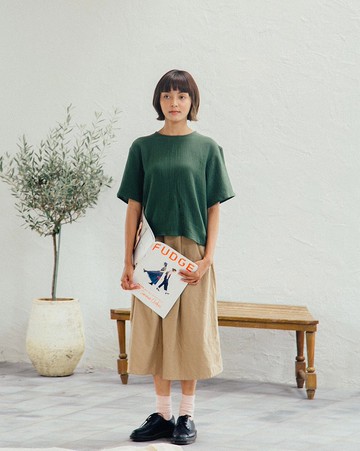 羅勒綠 縷空綁帶上衣