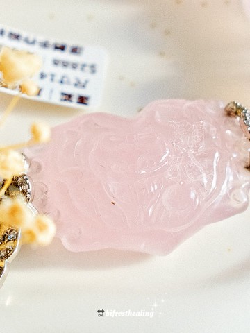 彌雅手作丨狐頌丨彩虹狐狸雕刻粉水晶手串丨原創設計丨粉水晶手鏈