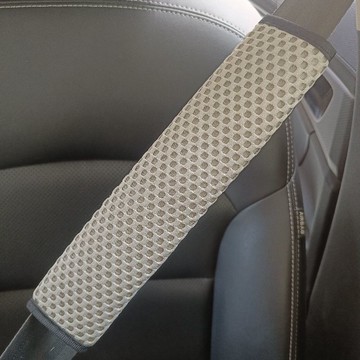 迪索倫汽車安全帶護肩套車載內飾用品保險帶保護套肩帶防護裝飾用品冰絲