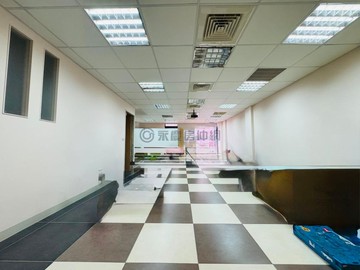 逢甲商圈大面寬電梯透店！正西屯路上超值地段！｜台中市西屯區西屯路二段