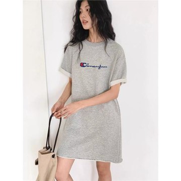 冠軍凌譽純棉短袖連衣裙女夏中長款圓領刺繡寬松卷邊灰色A字T恤裙