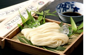 長崎五島うどん 五島手延うどんと飛魚つゆ 200ｇ×7袋 200ml×2本 送料無料 贈答用 贈り物