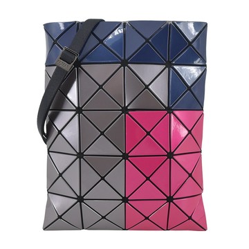 [平輸版] ISSEY MIYAKE 三宅一生 BAOBAO TRES 4X5斜背包-粉紅色混合