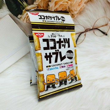 日本 Nissin 日清 四連 薄燒脆餅 椰子風味 可口奶滋 60g