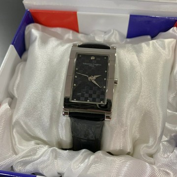 (2色可選)(Little bee小蜜蜂精品) Valentino 范倫鐵諾 石英款 鑽石切割面 女款皮錶