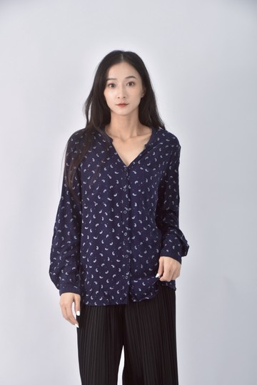 (L) houes藍色長袖上衣