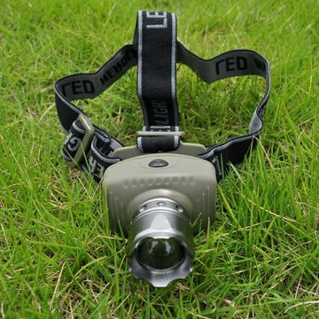 CREE露營調焦強光超亮度戶外頭燈 野外探險 登山穿越用品攀巖裝備