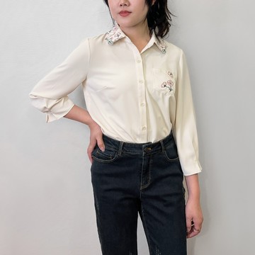 ILEY伊蕾 手剪花朵刺繡造型領片襯衫(杏)1213071508