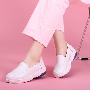 護士鞋女真皮簡約舒適防滑氣墊軟底圓頭平跟通勤百搭孕婦小白鞋女