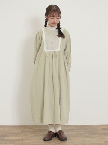 點點薄紗方領片拼接連身洋裝-附襯裙(0F000549910) - Samansa Mos2