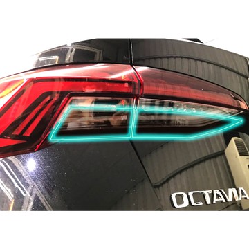 小馬汽車工坊_SKODA octavia MK4/4.5_combi_2020~2025阿塔後方向燈燻黑燈膜_電腦切割