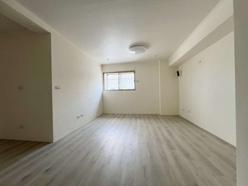 小何找我最俗~南區工學商圈四房車｜台中市南區工學北路