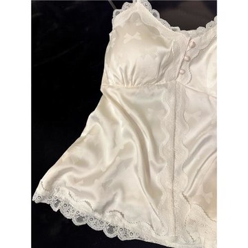 蕾絲花邊高級冰絲女吊帶睡衣夏季2025新款家居服短褲帶胸墊兩件套