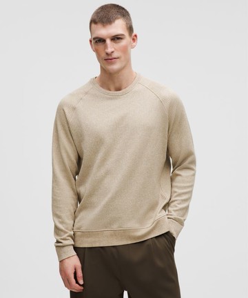 Engineered Warmth Long-Sleeve Srew Sweatshirt Size Medium