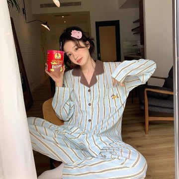 新款韓版撞色條紋卡通印花長袖長褲睡衣 甜美可愛家居服套裝 可外穿 女生睡衣 兩件套 寬鬆舒適居家服 休閒服