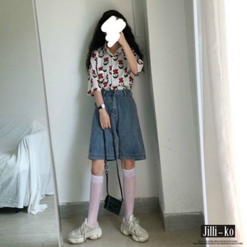 JILLI-KO 水洗牛仔五分短褲- 藍色