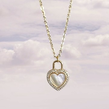 𝐌𝐨𝐨𝐧𝐥𝐢𝐭₊⁺🇰🇷𝐇𝐞𝐚𝐫𝐭-𝐁𝐞𝐚𝐭𝐢𝐧𝐠 貝母愛心鋯石項鍊 貝殼 韓國設計師 正韓少女風小眾ins飾品 現貨韓系