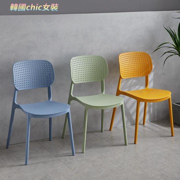 餐椅簡約現代餐椅家用加厚塑料椅子大人餐桌凳子靠背網紅休閒牛角椅子