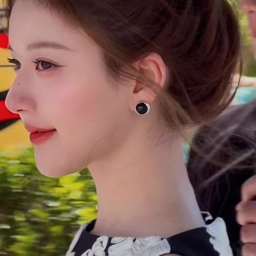 趙露思同款黑色高級感耳釘女2026年新款爆款氣質耳環簡約氣質耳飾