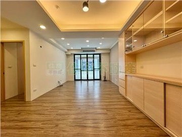 最美中山香榭三室電梯含車位｜台北市中山區中山北路二段