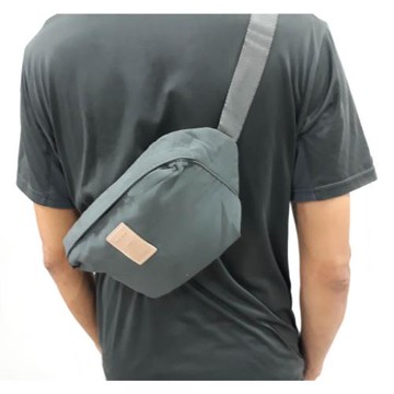 買1送1↗E.City 斜揹插扣立體腰包，大小款任選