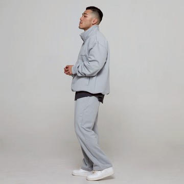 Fluffy700+ 厚磅寬版立領長袖