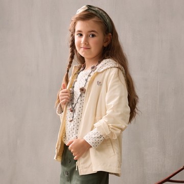 PIPPY優雅素色輕便風衣連帽外套 米