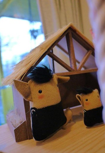 Bucute 擦拭手機螢幕┃ 洛克馬手機吊飾┃附耳機塞┃生日禮物