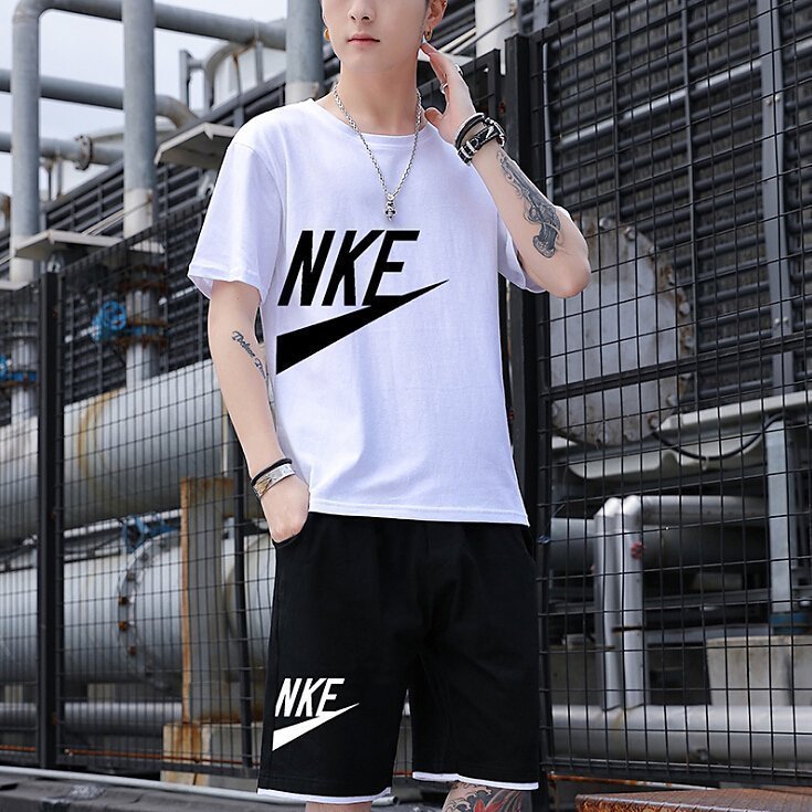 新品 NIKE ナイキ メンズ 上下セット Mサイズ 夏秋 白Tシャツ ハーフ