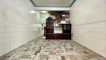 近小港森林公園五房透天✨老宅延壽補助話題夯 ✨｜高雄市小港區松興路