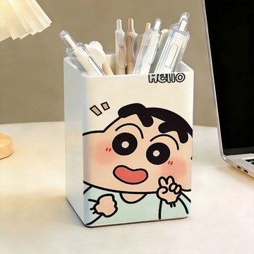 台灣-出貨🔥 hello蜡笔小新笔筒学生桌面文具收纳 化妆刷收纳桶 高颜值大容量