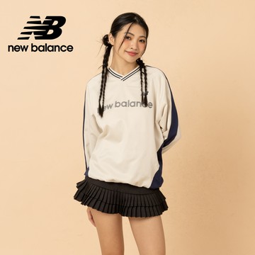[New Balance]緞面長袖上衣_女性_杏色_WT61145ILIN