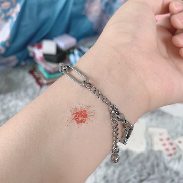 台灣現貨 貓熊繽雰 唯美中國風創意復古文藝小清新浪漫紅黑彼岸花紋身貼 女性感鎖骨腳踝古風曼珠沙華地獄少女小圖貼日本歌德